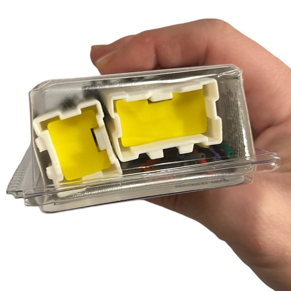 Stereo Connector - Picture 6 of 6